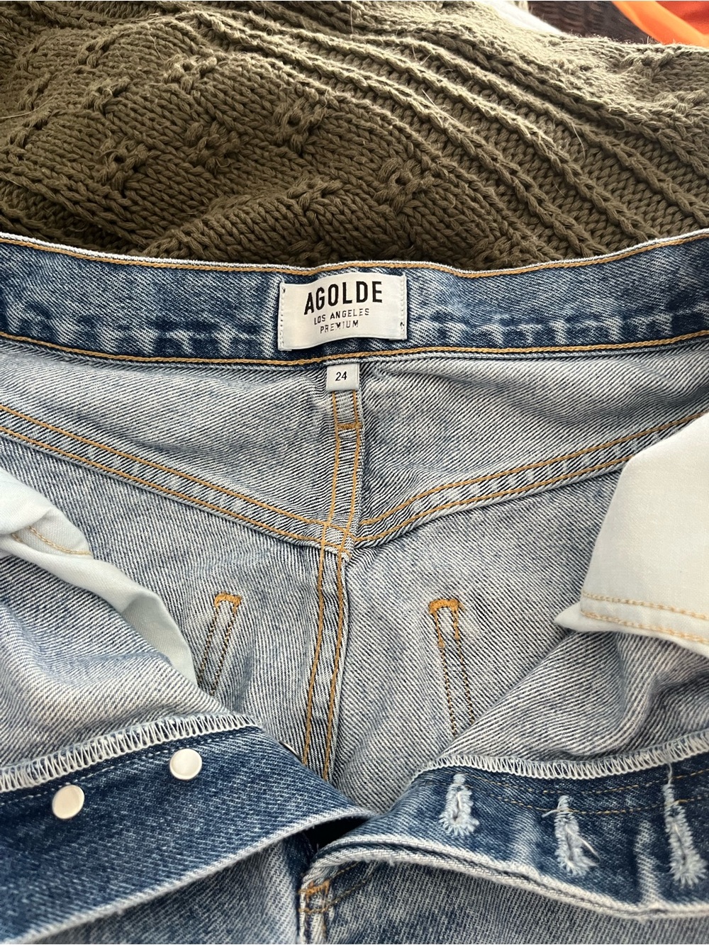 Agolde Distressed Light Wash Denim Straight Leg Jeans size 24 - Picture 4 of 11